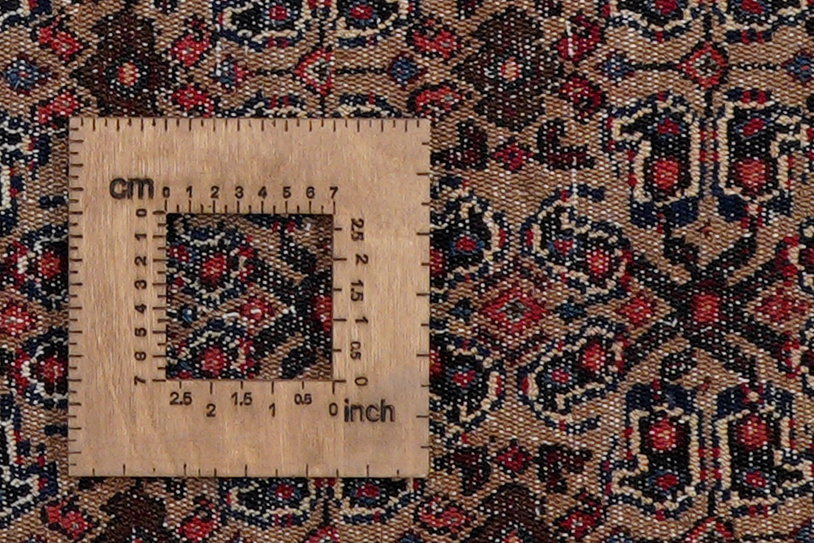 Senneh — Hand-knotted, 119x143 cm, Beige, 100% Virgin Wool | View 8
