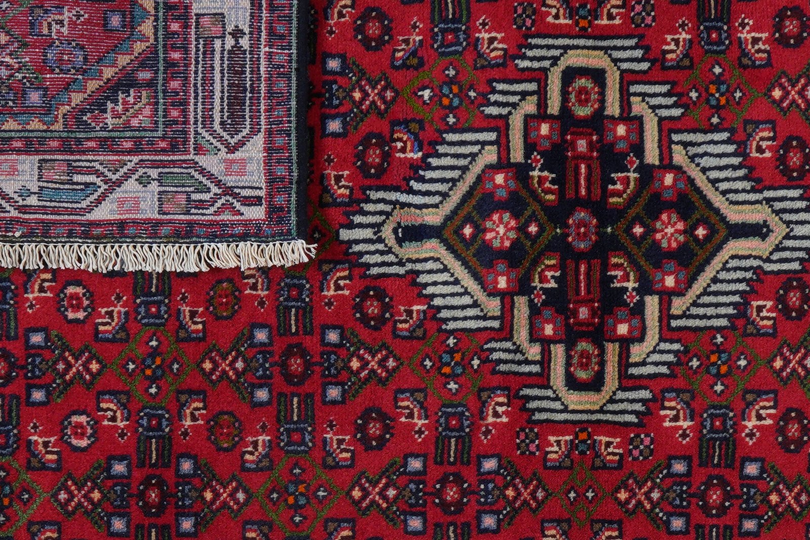 Assadabad — Hand-knotted, 100x153 cm, Red, 100% Virgin Wool | View 7