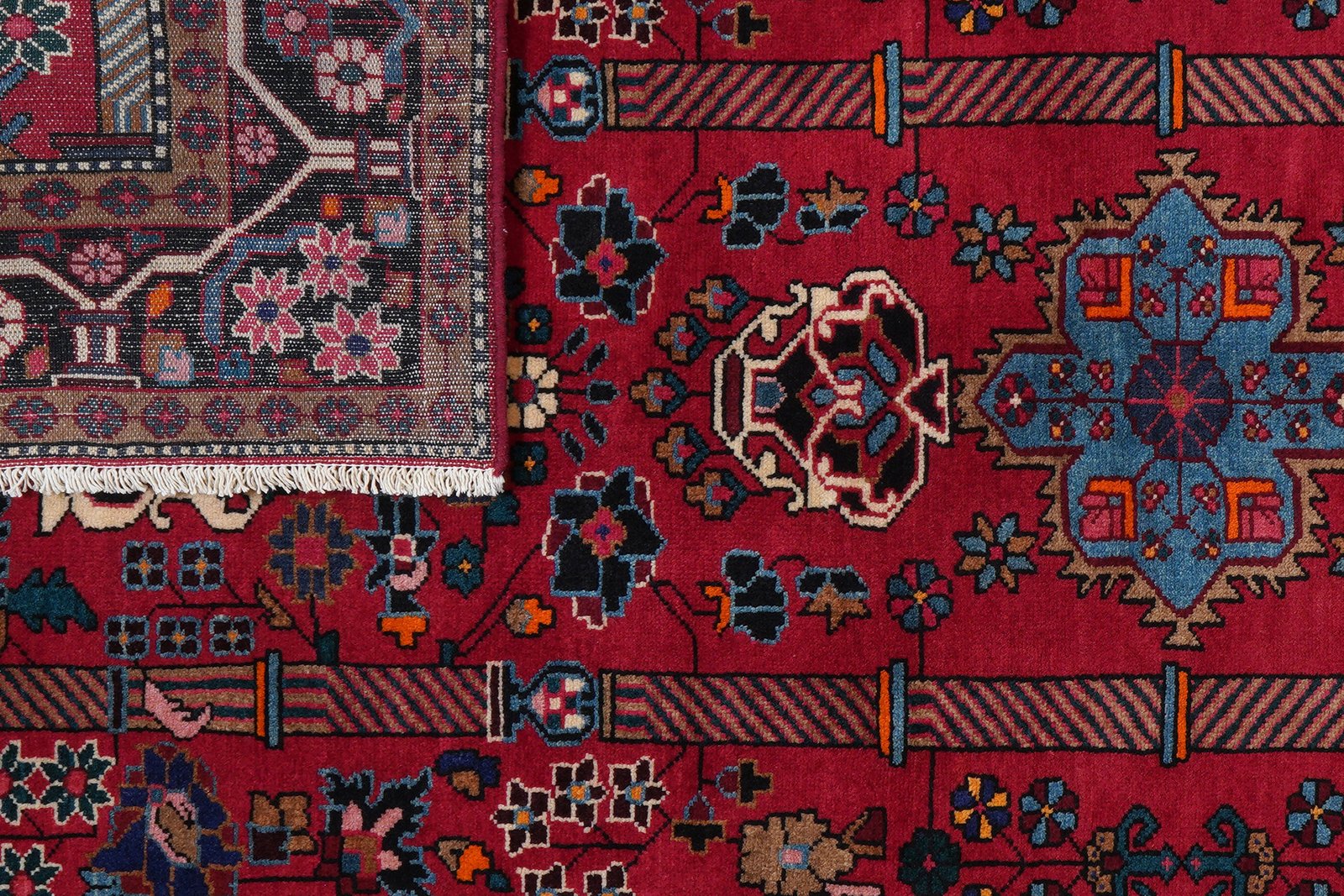 Nahavand — Hand-knotted, 142x252 cm, Red, 100% Virgin Wool | View 7