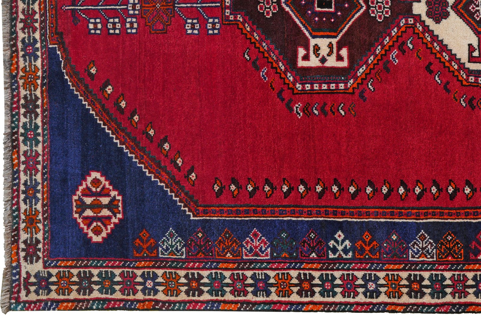 Gashgai — Hand-knotted, 165x254 cm, Red, 100% Virgin Wool | View 3
