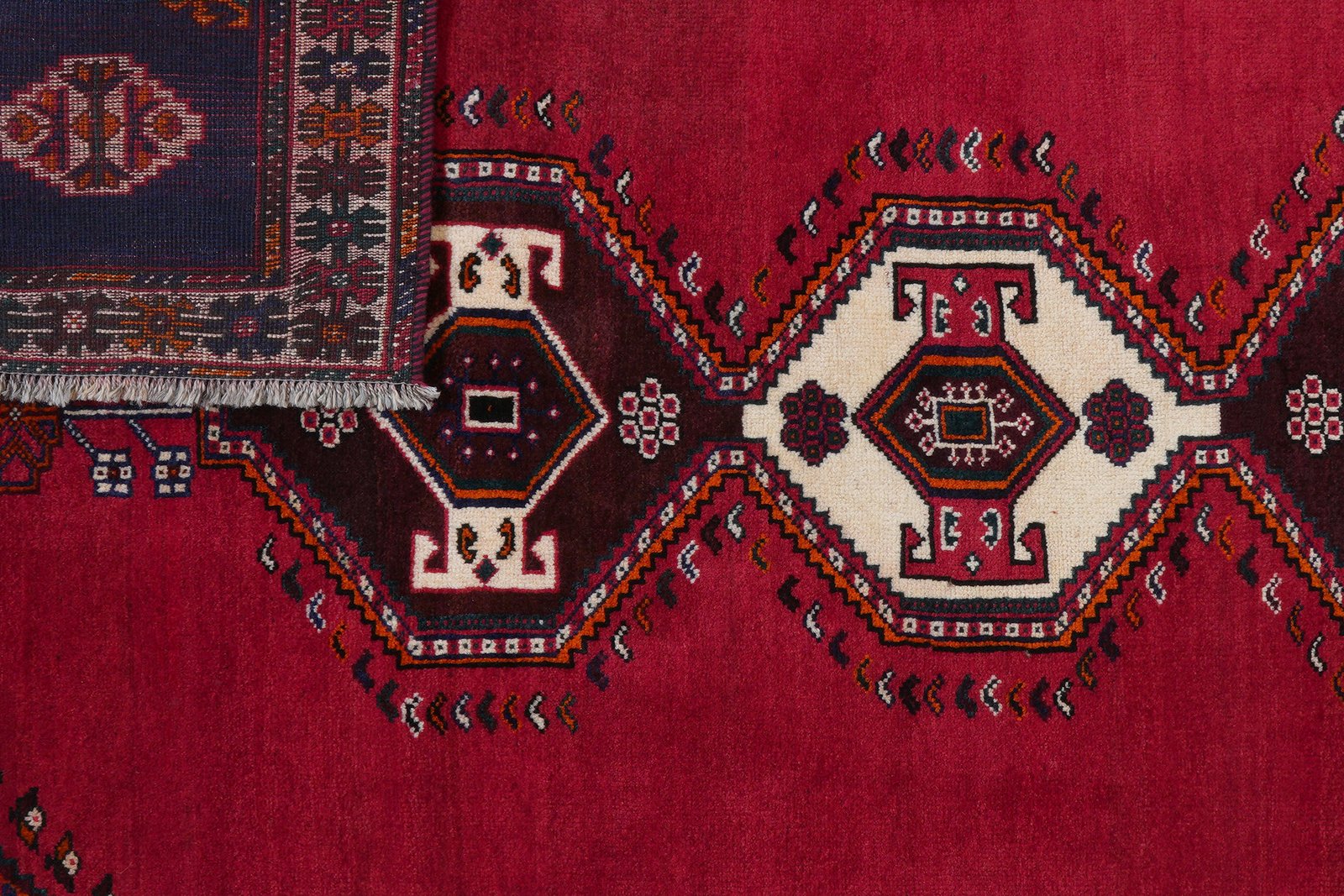 Gashgai — Hand-knotted, 165x254 cm, Red, 100% Virgin Wool | View 7