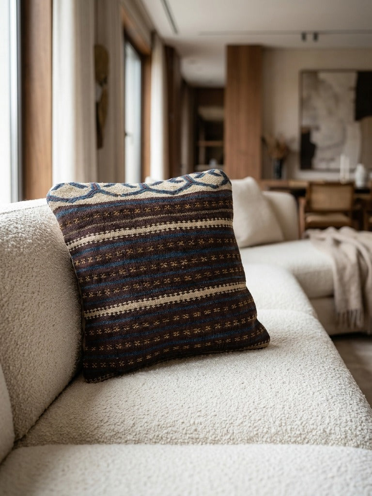 Kelim Cushion · Handcrafted – Multicolour, 40x40 cm, detail view