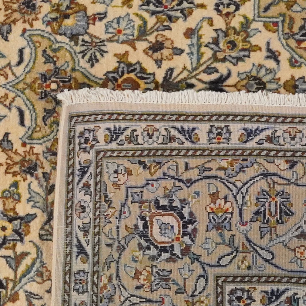 Kashan — Hand-knotted, 139x227 cm, Beige, 100% Virgin Wool | View 6
