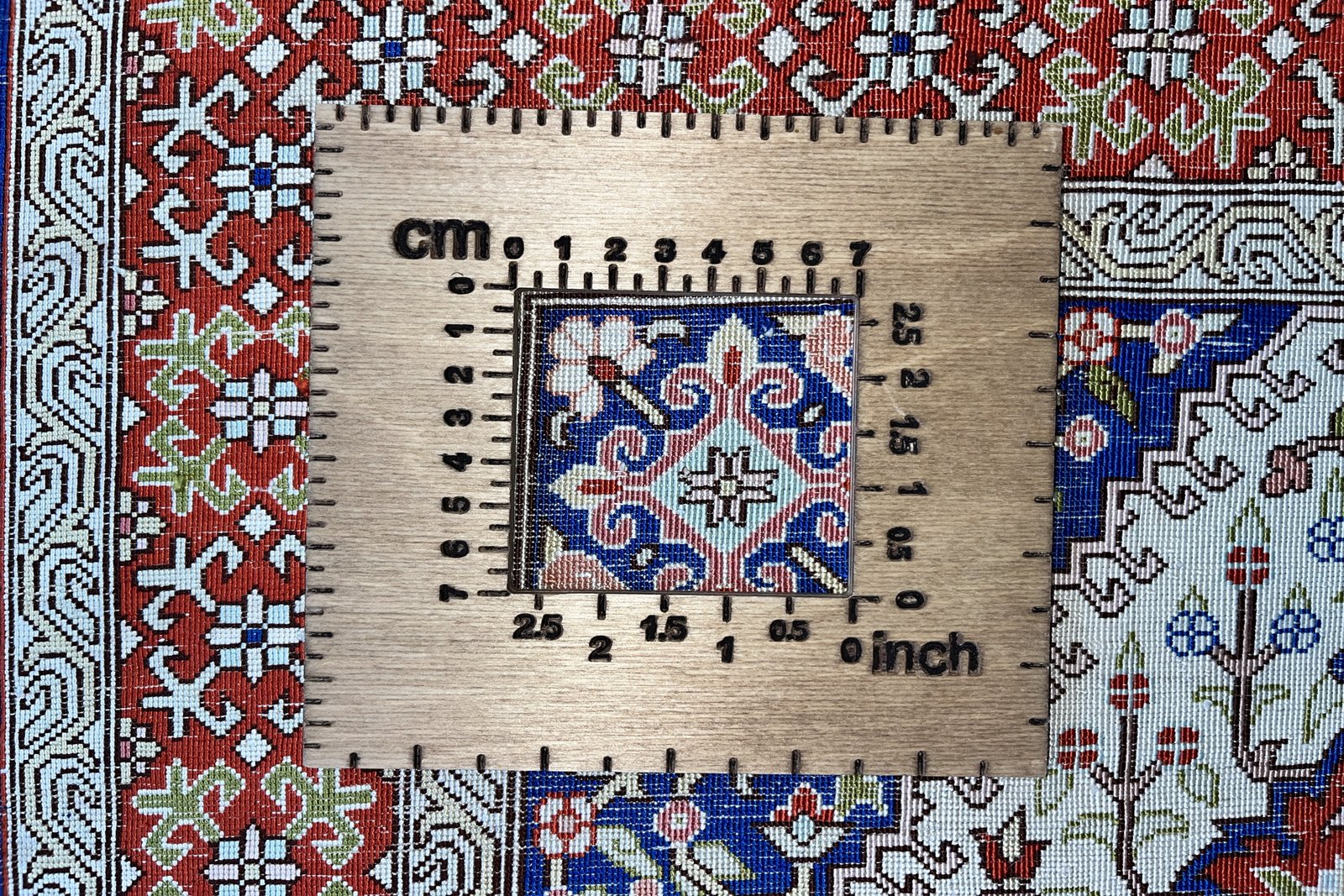 Hereke-Seide — Hand-knotted, 62x91 cm, Beige, 100% Silk | View 11