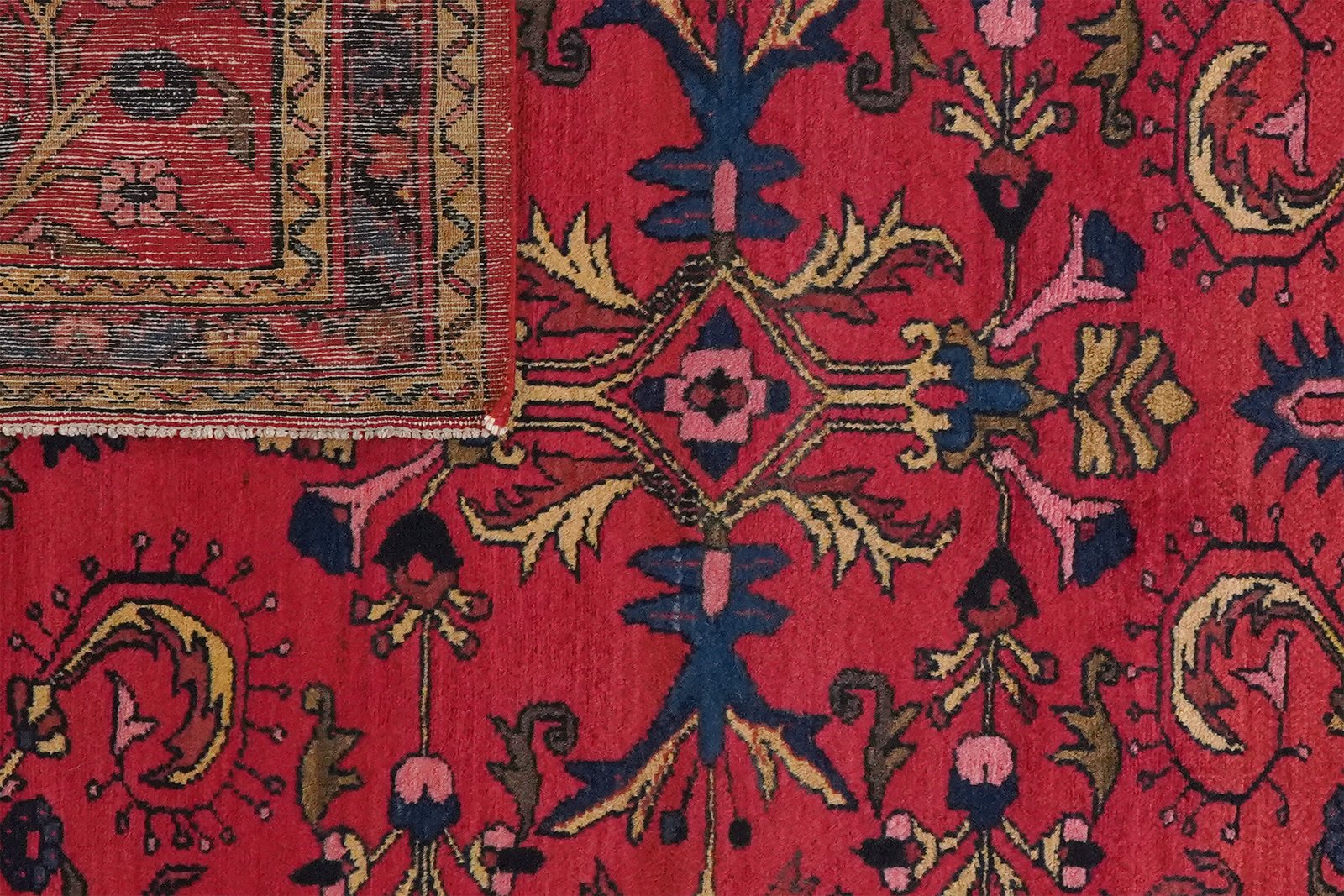 Armanibaf — Hand-knotted, 112x139 cm, Red, 100% Virgin Wool | View 5