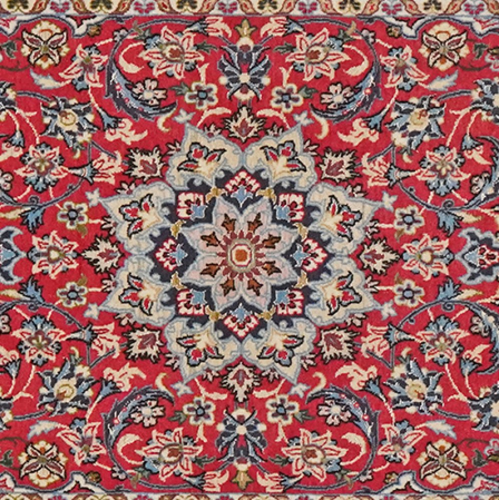 Isfahan — Hand-knotted, 70x114 cm, Red, 95% Schurwolle, 5% Seide | View 4