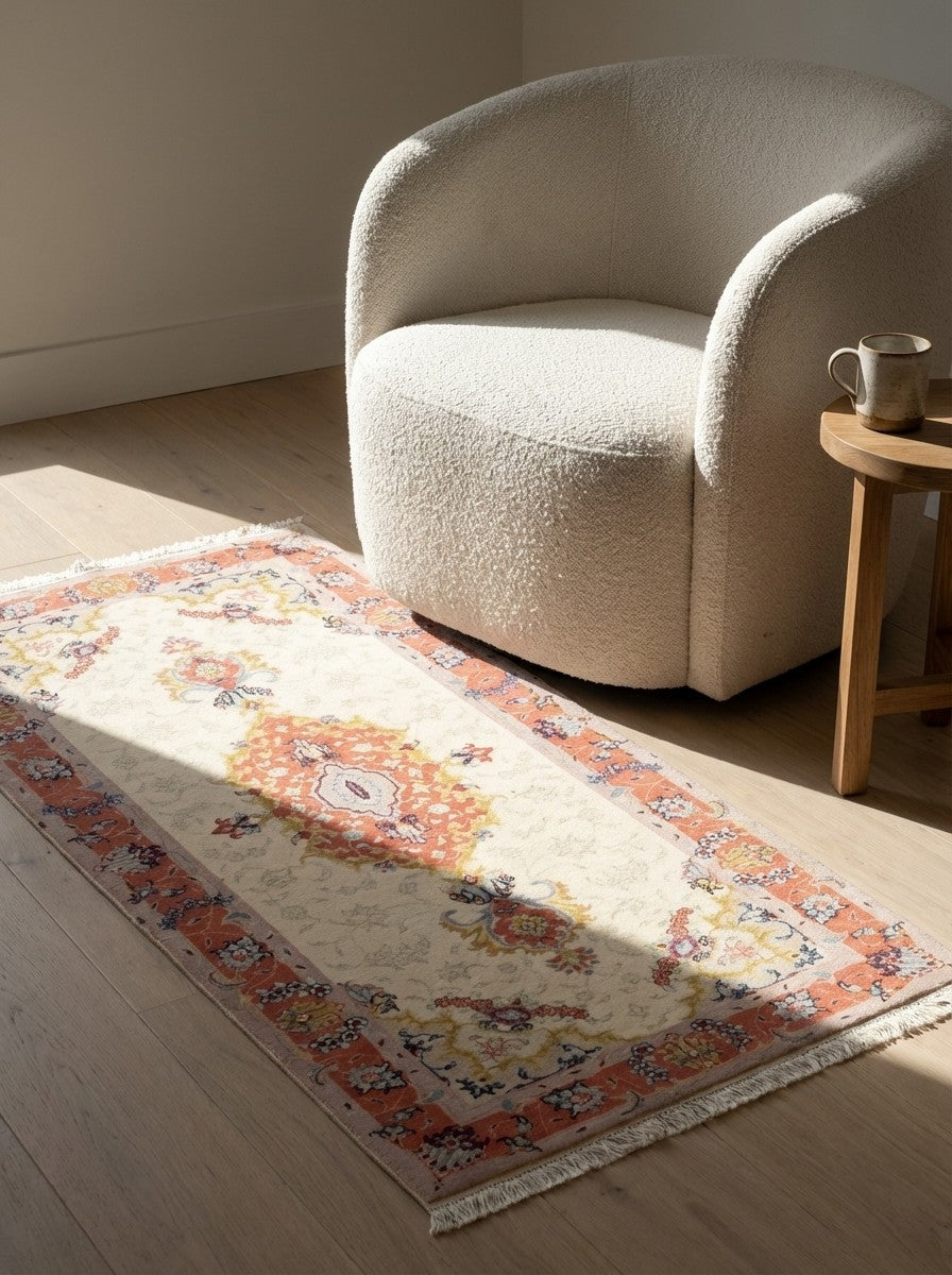 Tabriz 50 Raj — Hand-knotted, 75x157 cm, Beige, 100% Virgin Wool | Detail view