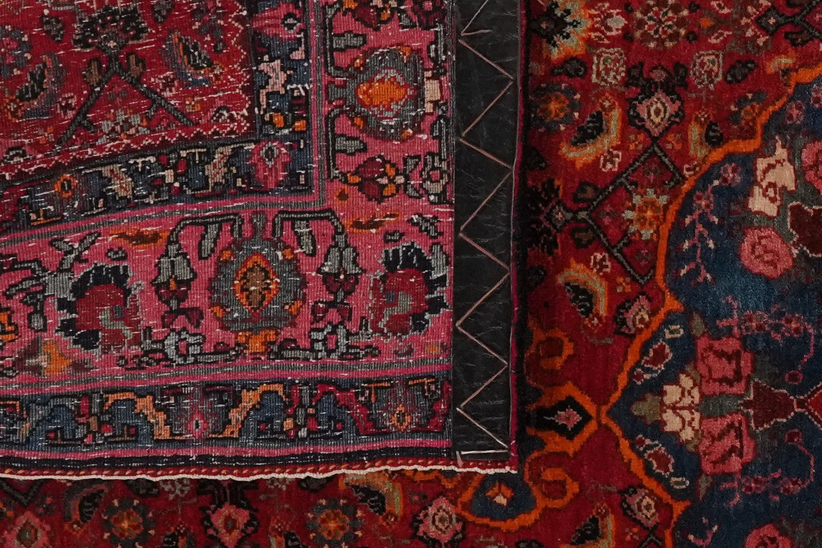 Bidjar — Hand-knotted, 134x203 cm, Red, 100% Virgin Wool | View 6