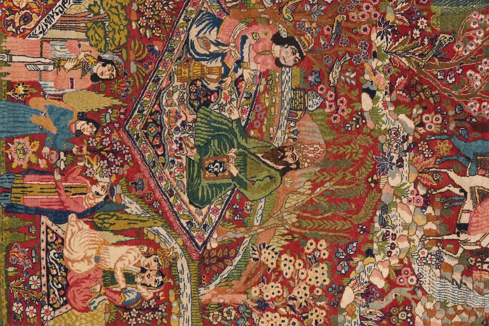 Tabriz Old — Hand-knotted, 140x205 cm, Red, 100% Virgin Wool | View 4