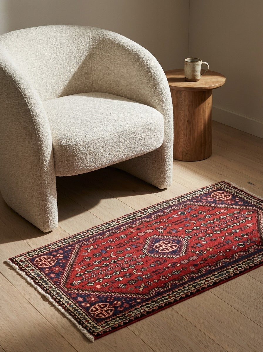 Abadeh — Hand-knotted, 58x107 cm, Red, 100% Virgin Wool | Detail view