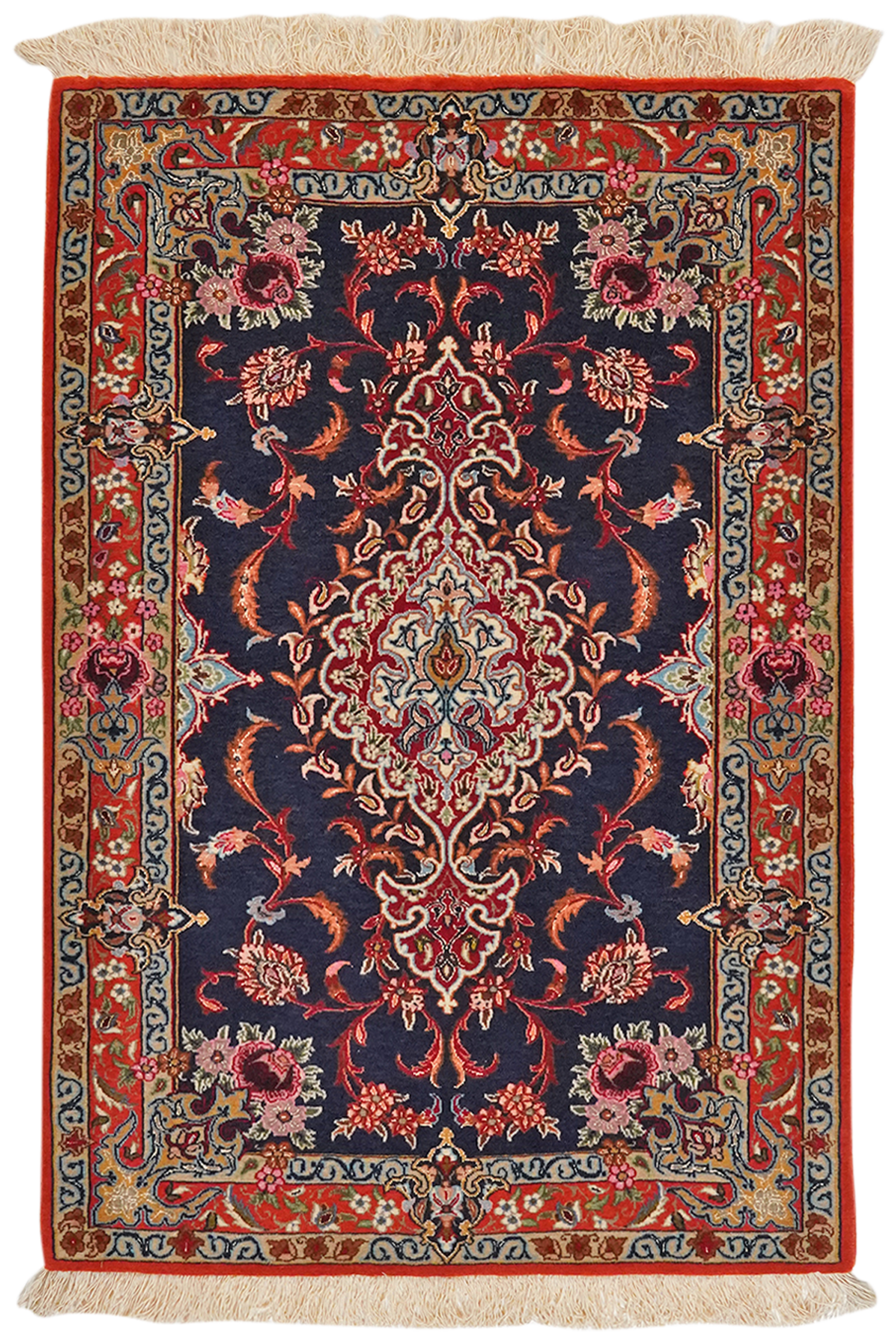 Isfahan — Handgefertigt, 113x77 cm, Rot, 90% Schurwolle, 10% Seide | Main view