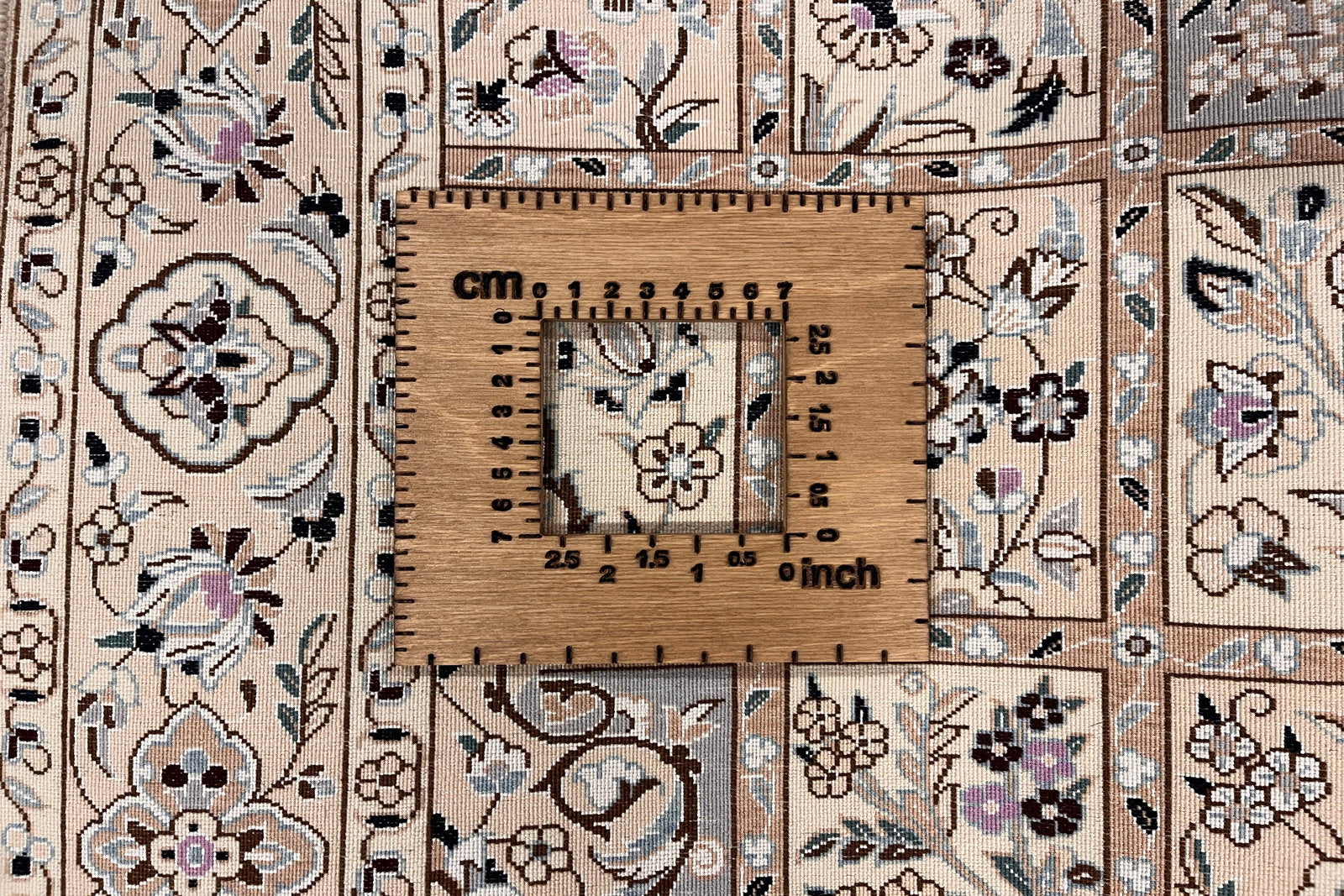 Nain 6La — Handgefertigt, 160x98 cm, Beige, 100% Virgin Wool | View 8