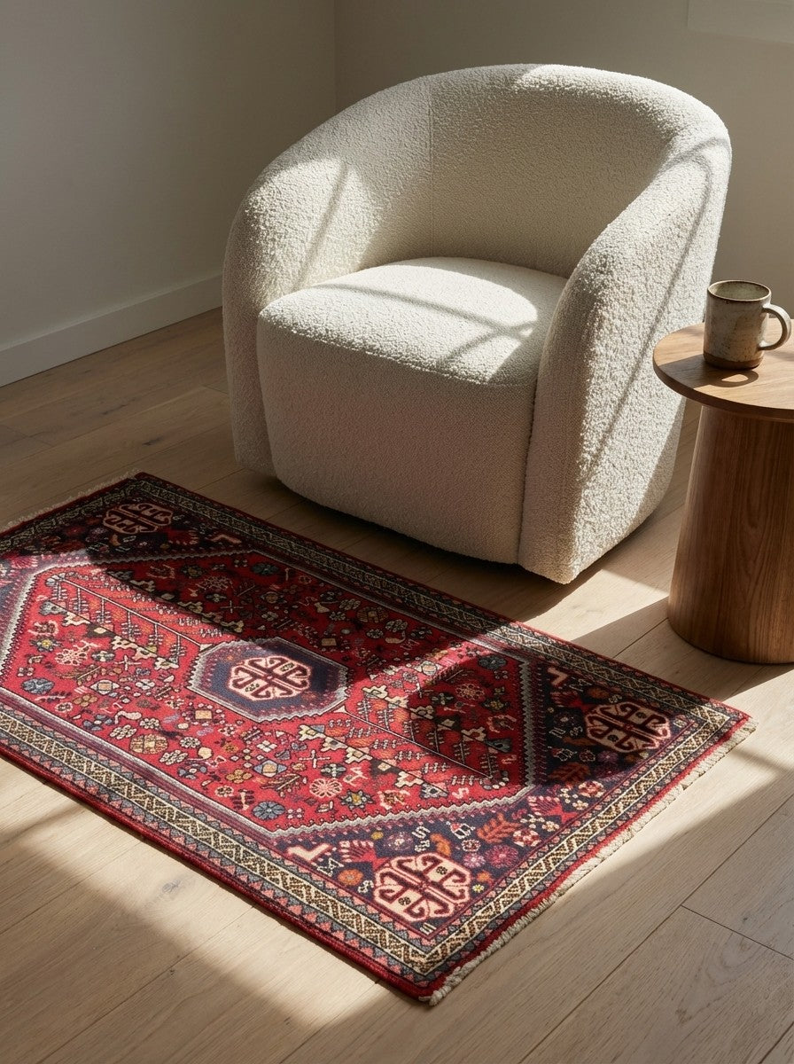 Abadeh — Hand-knotted, 63x100 cm, Red, 100% Virgin Wool | Detail view