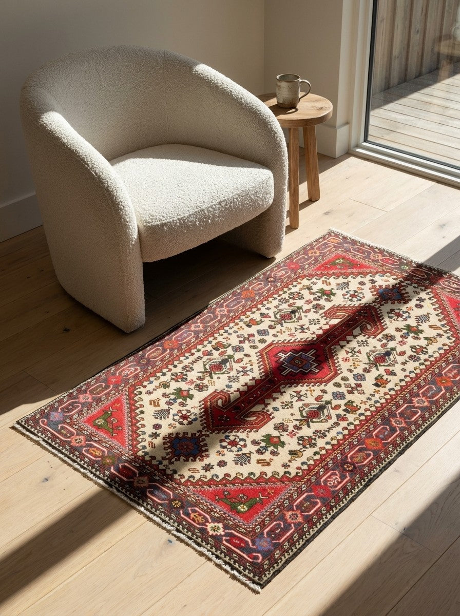Nasrabad — Hand-knotted, 81x128 cm, Beige, 100% Virgin Wool | Detail view