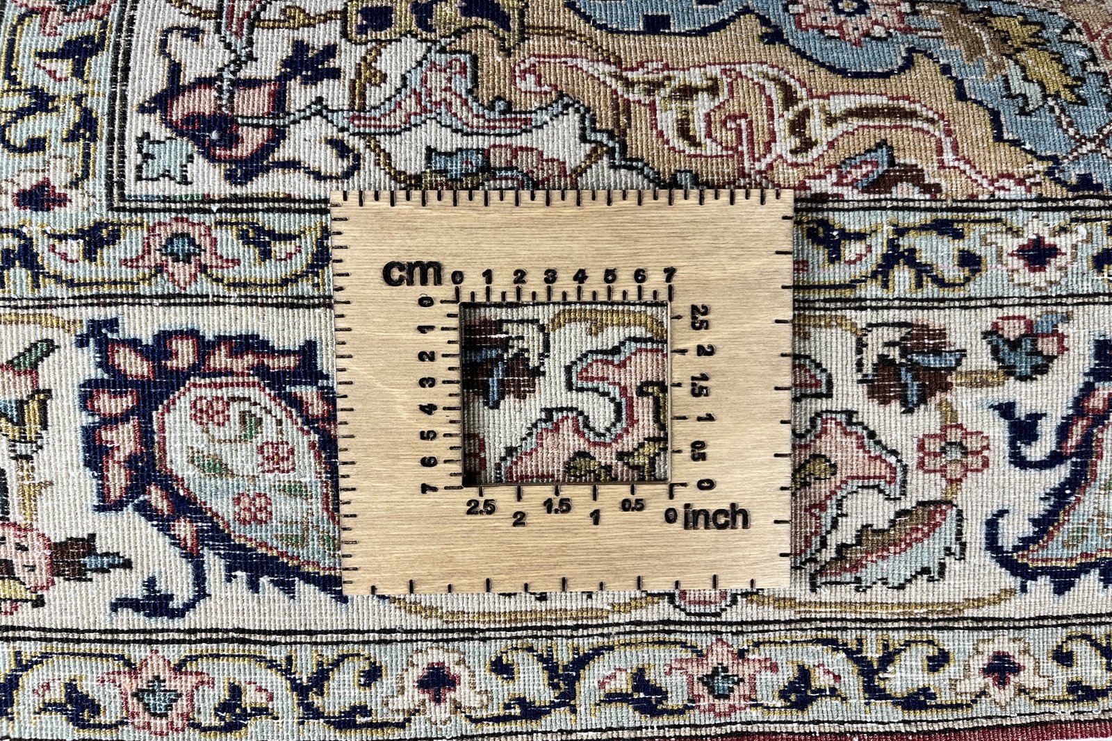 Tabriz Old — Hand-knotted, 142x213 cm, Red, 100% Virgin Wool | View 11