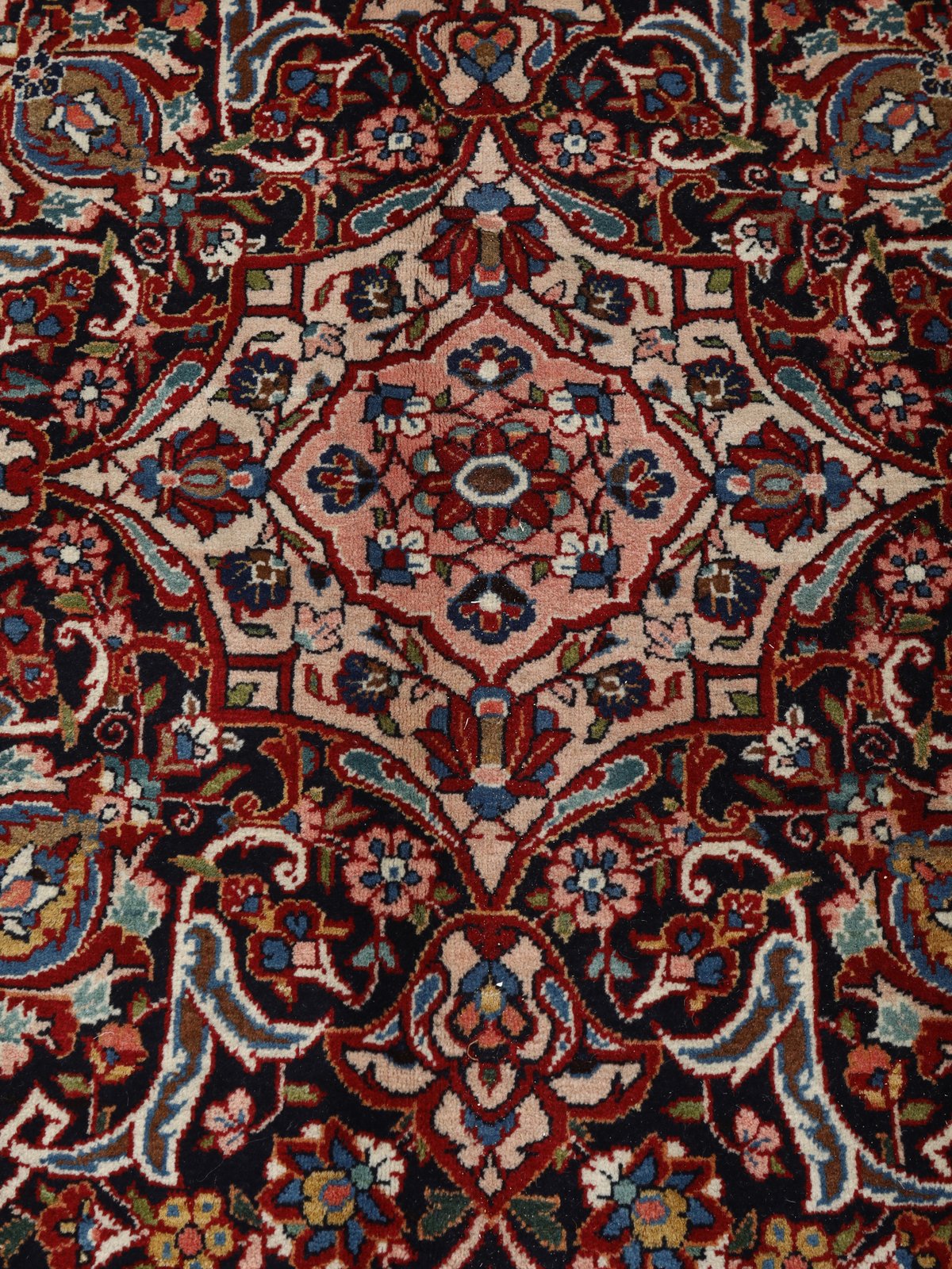 Kashan — Hand-knotted, 326x467 cm, 100% Virgin Wool | View 8