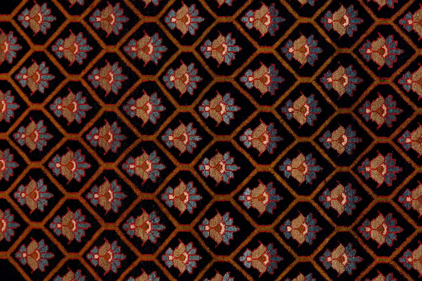 Nahavand — Hand-knotted, 137x193 cm, Blue, 100% Virgin Wool | View 4
