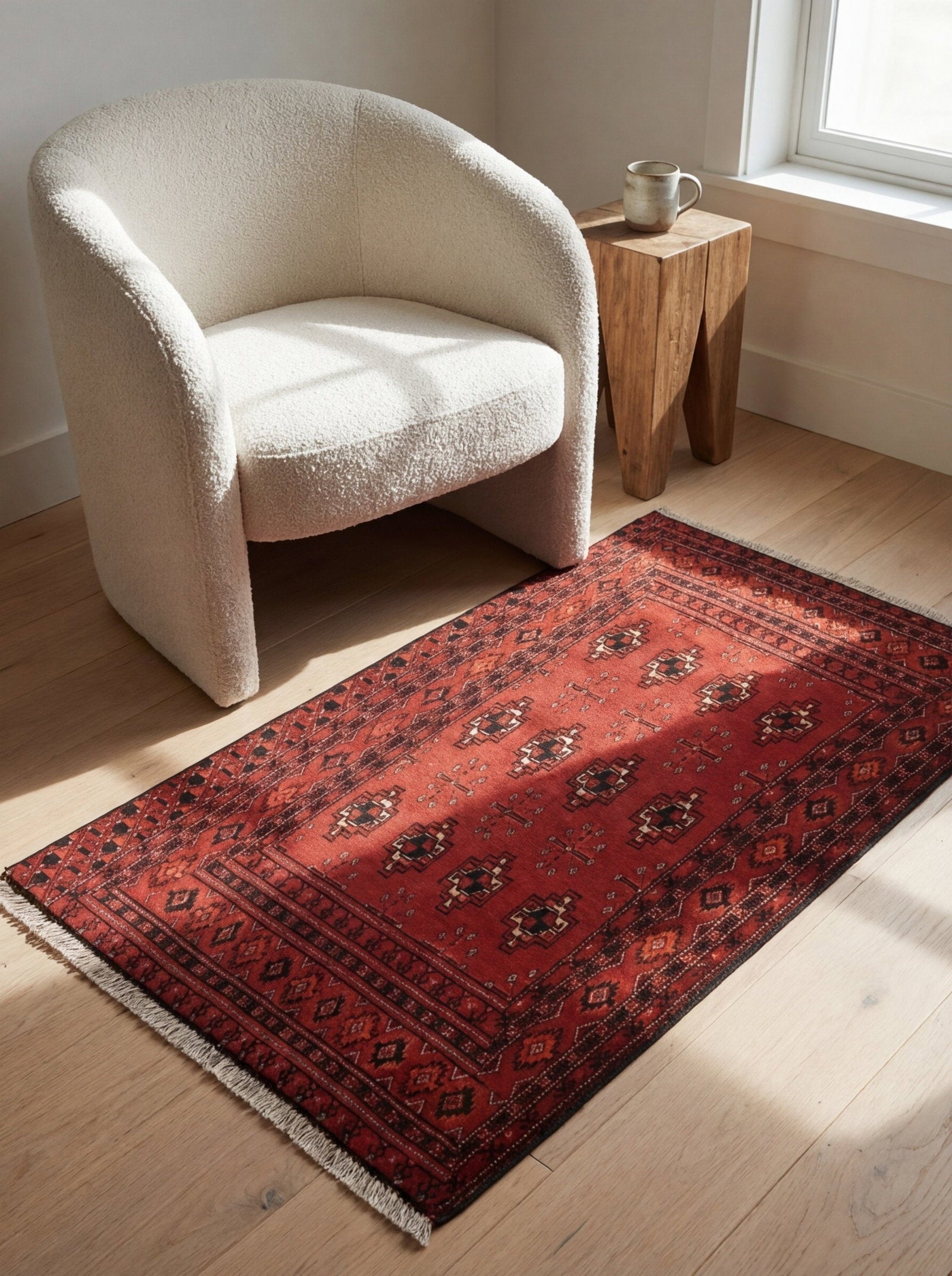 Belutch — Handgefertigt, 73x118 cm, Rot, 100% Virgin Wool | Detail view