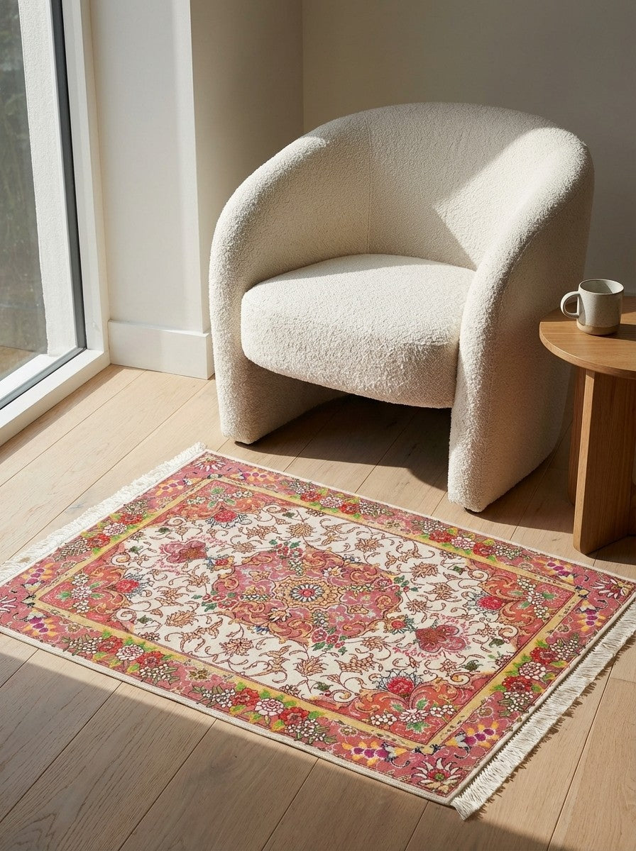 Tabriz 50 Raj — Hand-knotted, 68x95 cm, Beige, 95% Schurwolle, 5% Seide | Detail view