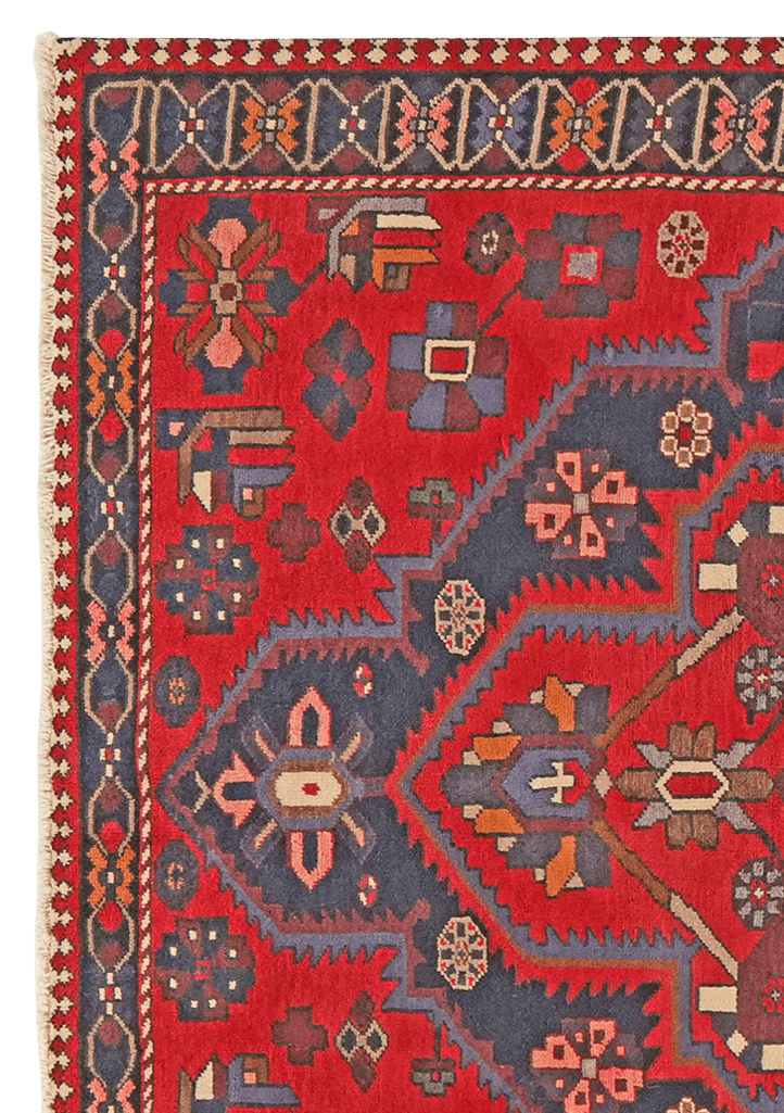 Bakhtiar — Hand-knotted, 159x207 cm, Red, 100% Virgin Wool | View 3