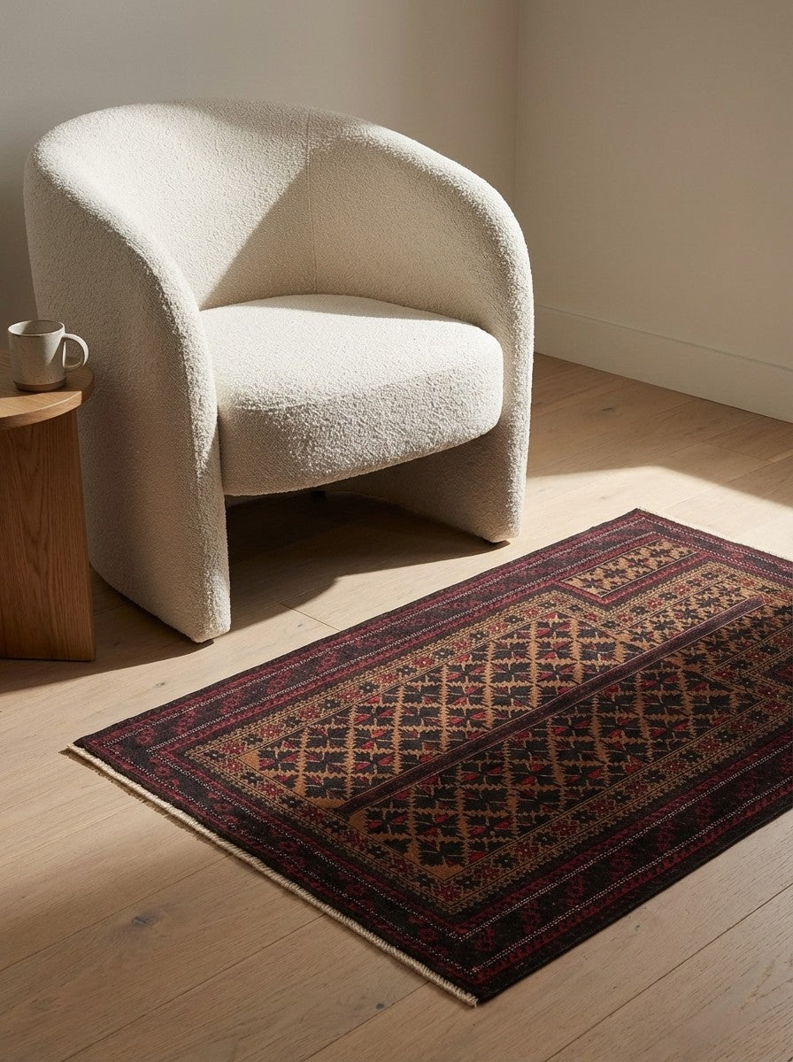 Belutch — Hand-knotted, 92x134 cm, Multicolor, 100% Virgin Wool | Detail view