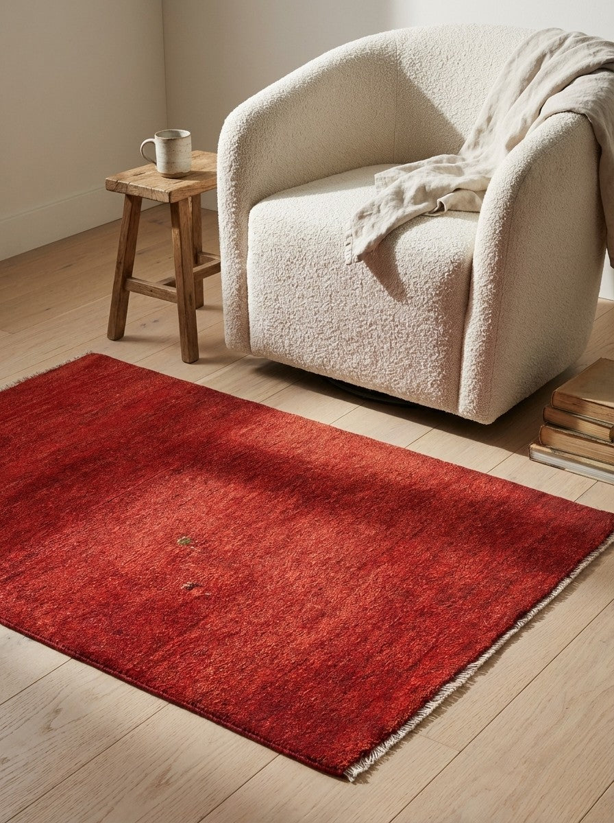 Gabbeh — Hand-knotted, 82x128 cm, Red, 100% Virgin Wool | Detail view
