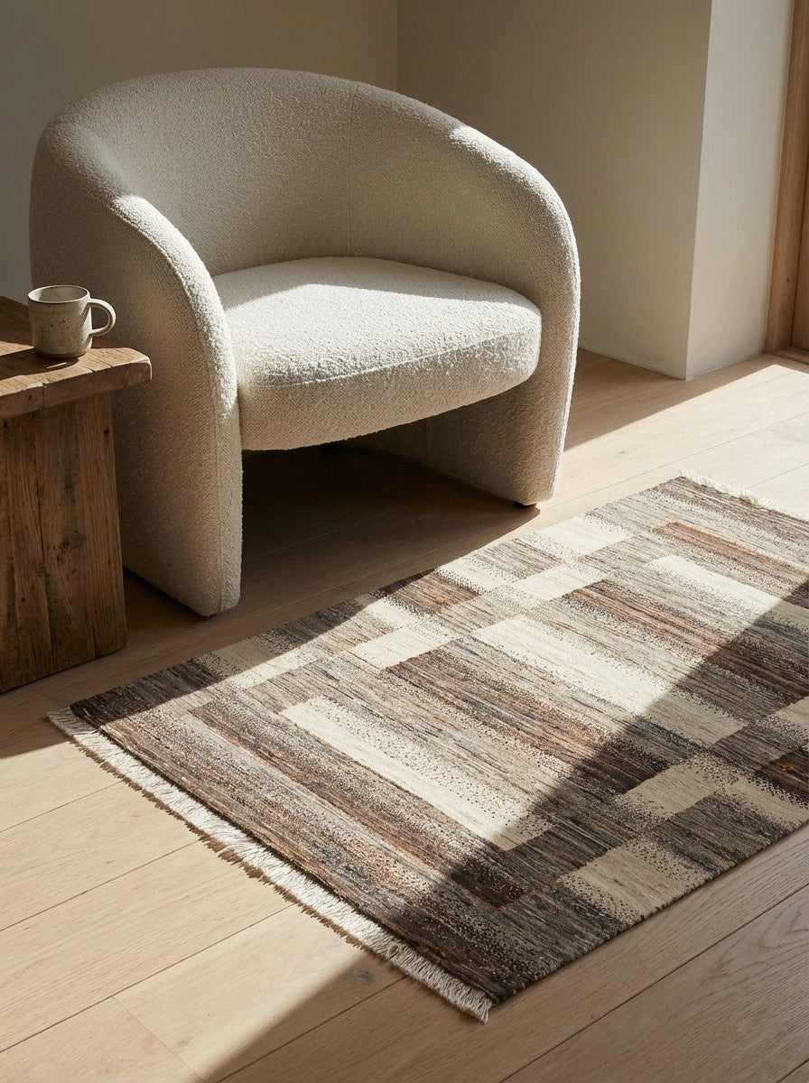 Rizbaf — Hand-knotted, 99x140 cm, Beige, 100% Virgin Wool | Detail view