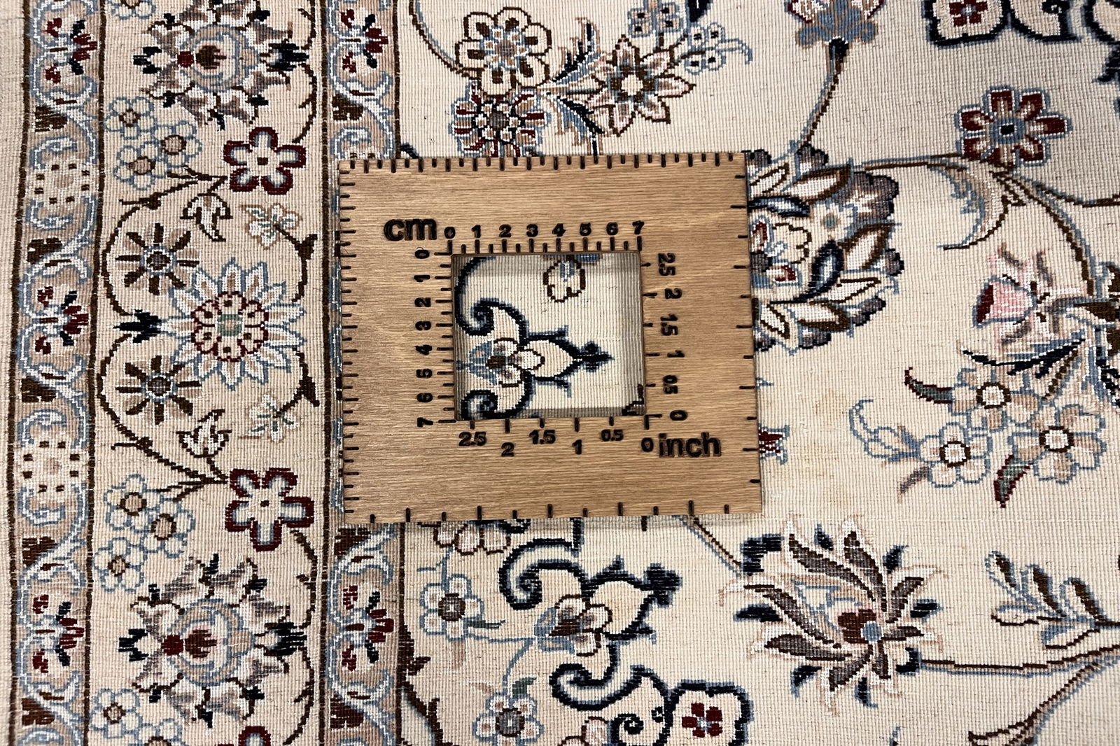 Nain 6La — Handgefertigt, 146x98 cm, Beige, 100% Virgin Wool | View 8