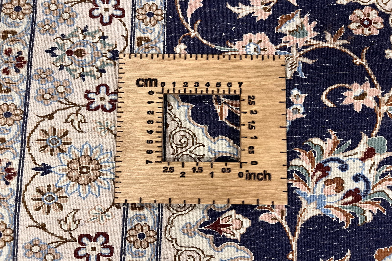 Nain 6La — Handgefertigt, 150x103 cm, Beige, 100% Virgin Wool | View 8