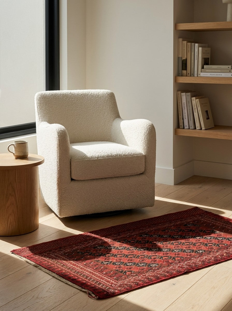 Belutch — Hand-knotted, 124x64 cm, Brown, 100% Virgin Wool | Detail view