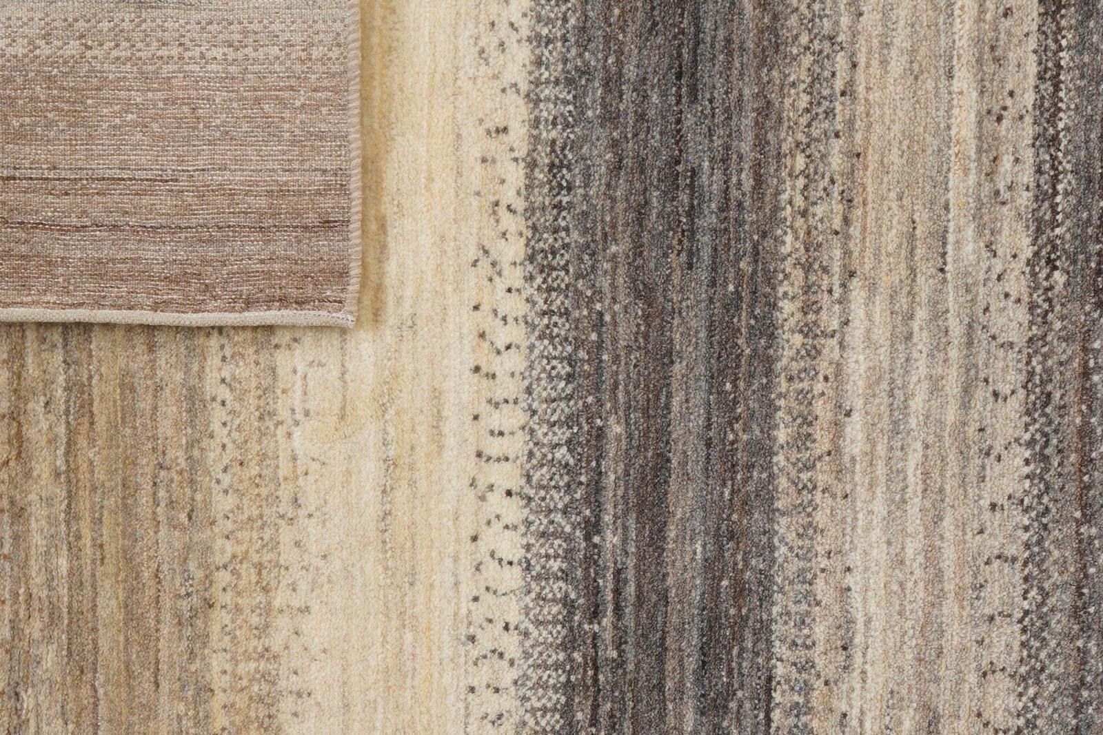 Gabbeh Sonnat — Hand-knotted, 122x210 cm, Beige, 100% Virgin Wool | View 7