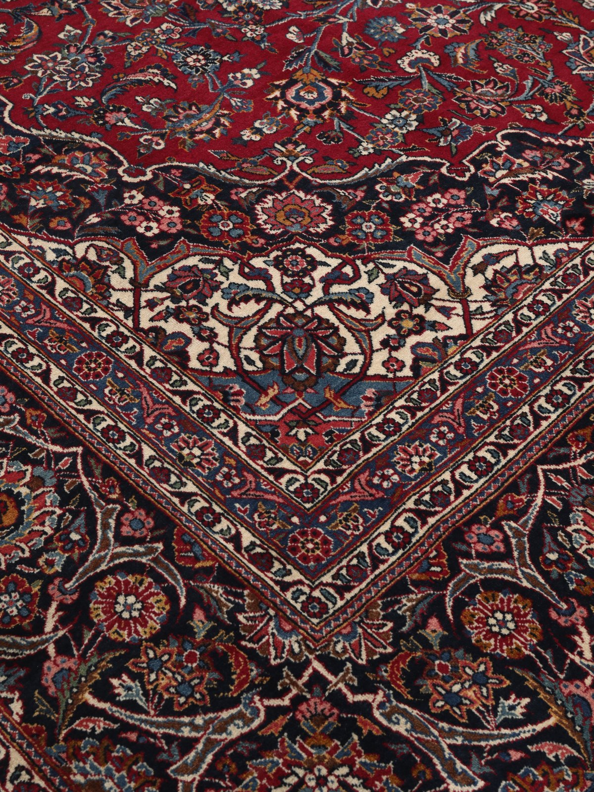 Kashan — Hand-knotted, 339x493 cm, 100% Virgin Wool | View 7