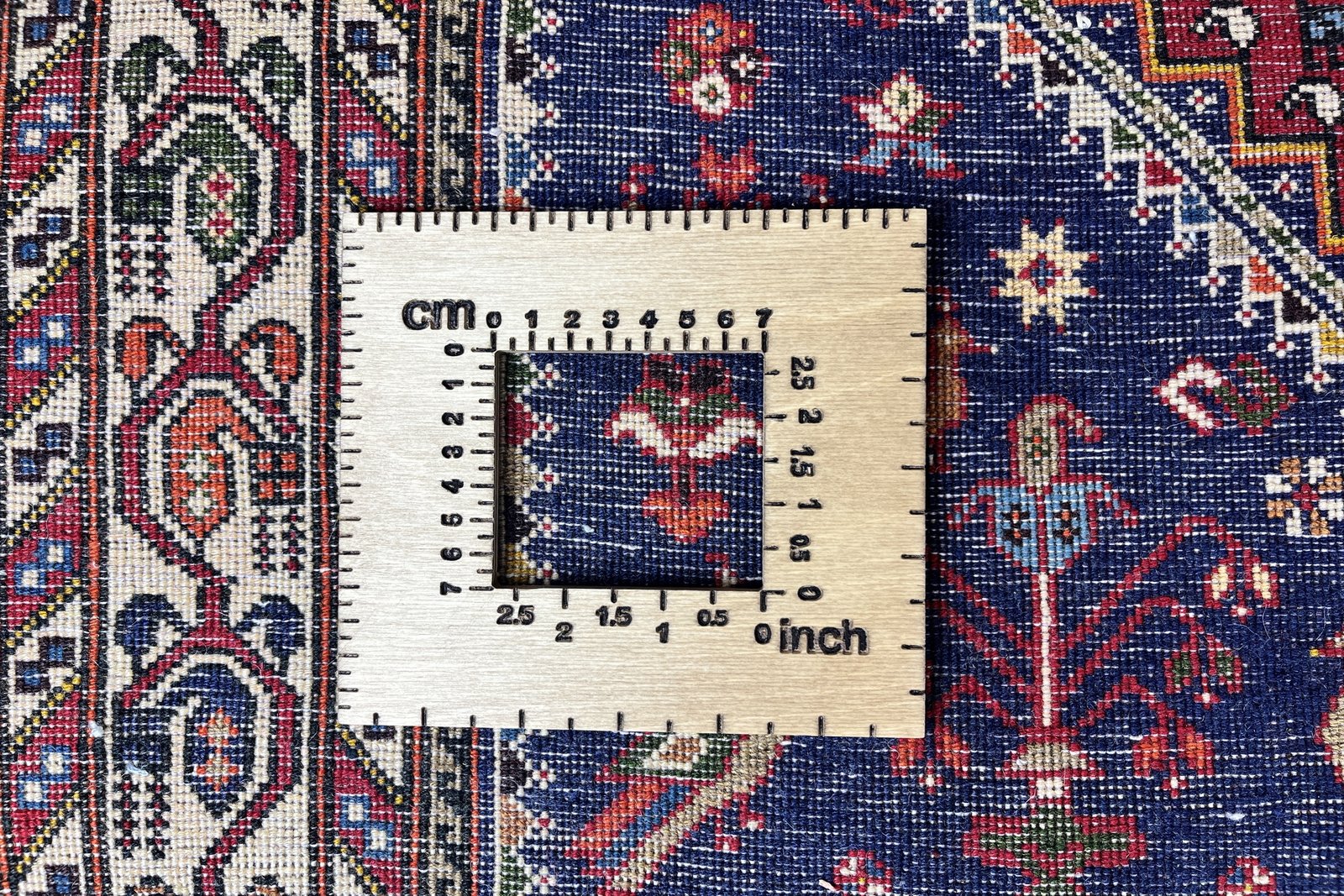 Nasrabad — Hand-knotted, 142x214 cm, Red, 100% Virgin Wool | View 11