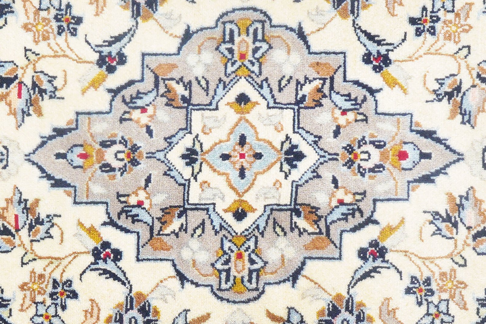Ardakan — Hand-knotted, 100x149 cm, Beige, 100% Virgin Wool | View 8