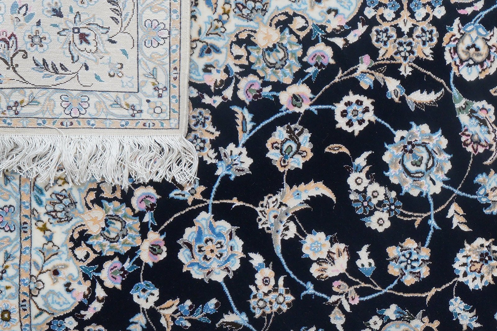 Nain 6La — Hand-knotted, 162x238 cm, Blue, 100% Virgin Wool | View 8