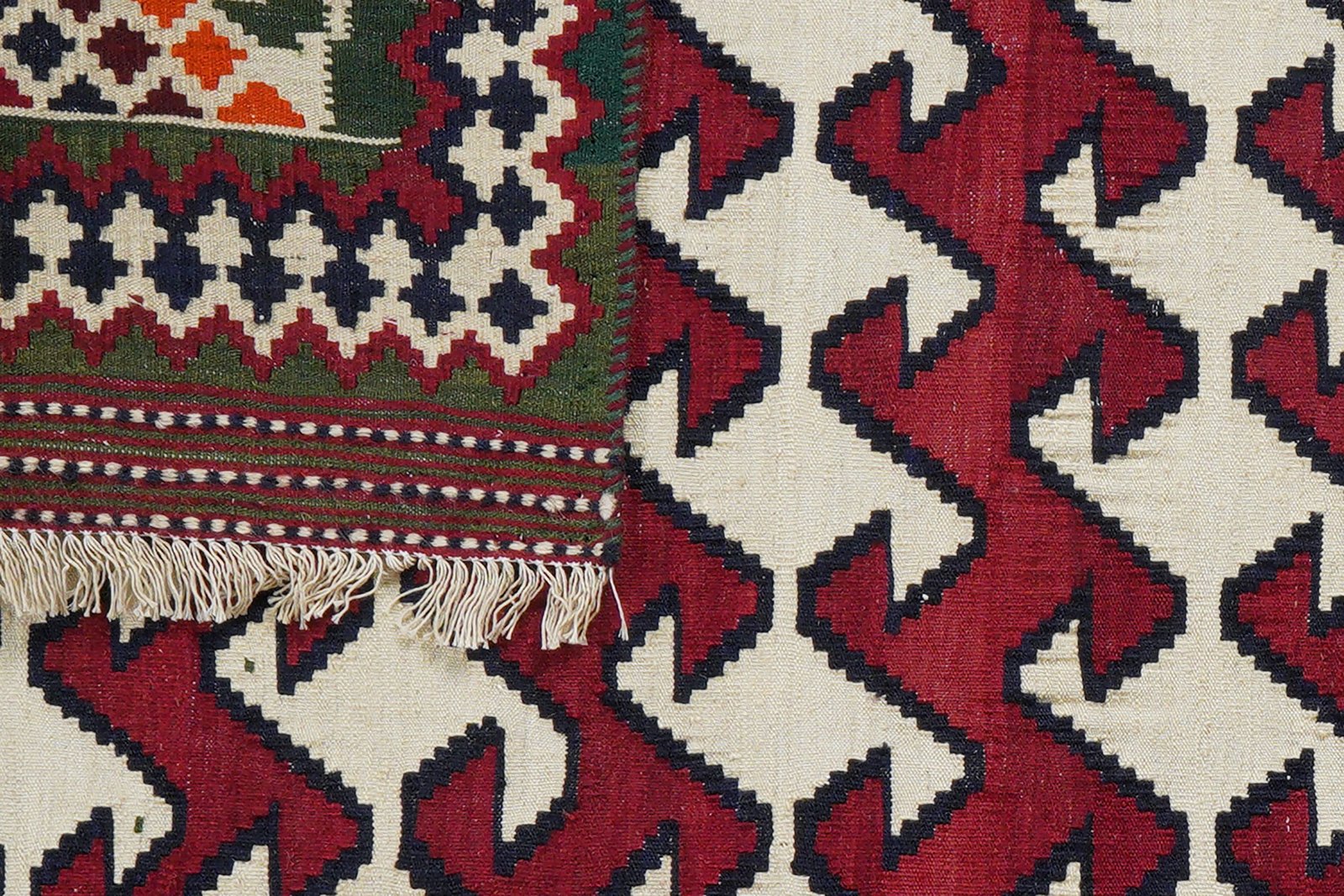 Kelim Gashgai Old — Handmade, 159x222 cm, Red, 100% Virgin Wool | View 7