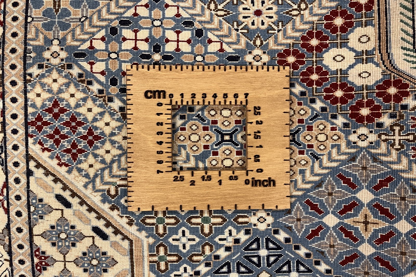 Nain 6La — Hand-knotted, 105x144 cm, Blue, 100% Virgin Wool | View 11