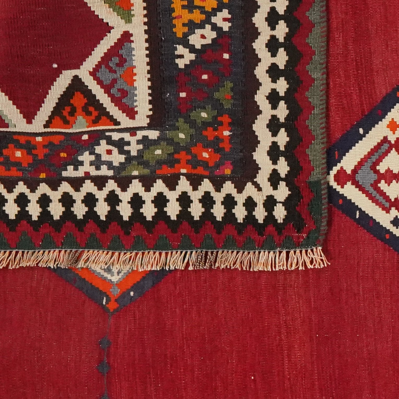 Kelim Gashgai Old — Handmade, 161x279 cm, Red, 100% Virgin Wool | View 6