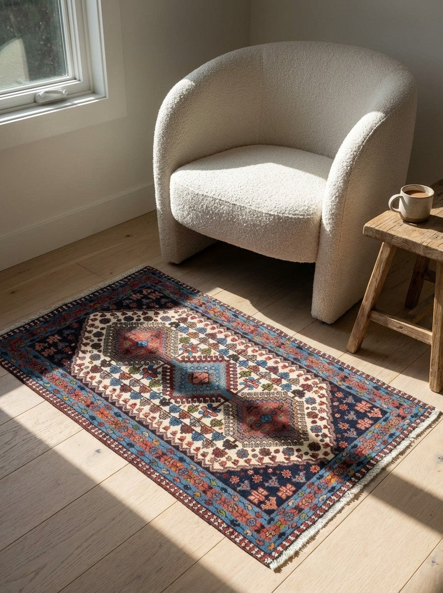Yalameh — Hand-knotted, 81x127 cm, Multicolor, 100% Virgin Wool | Detail view