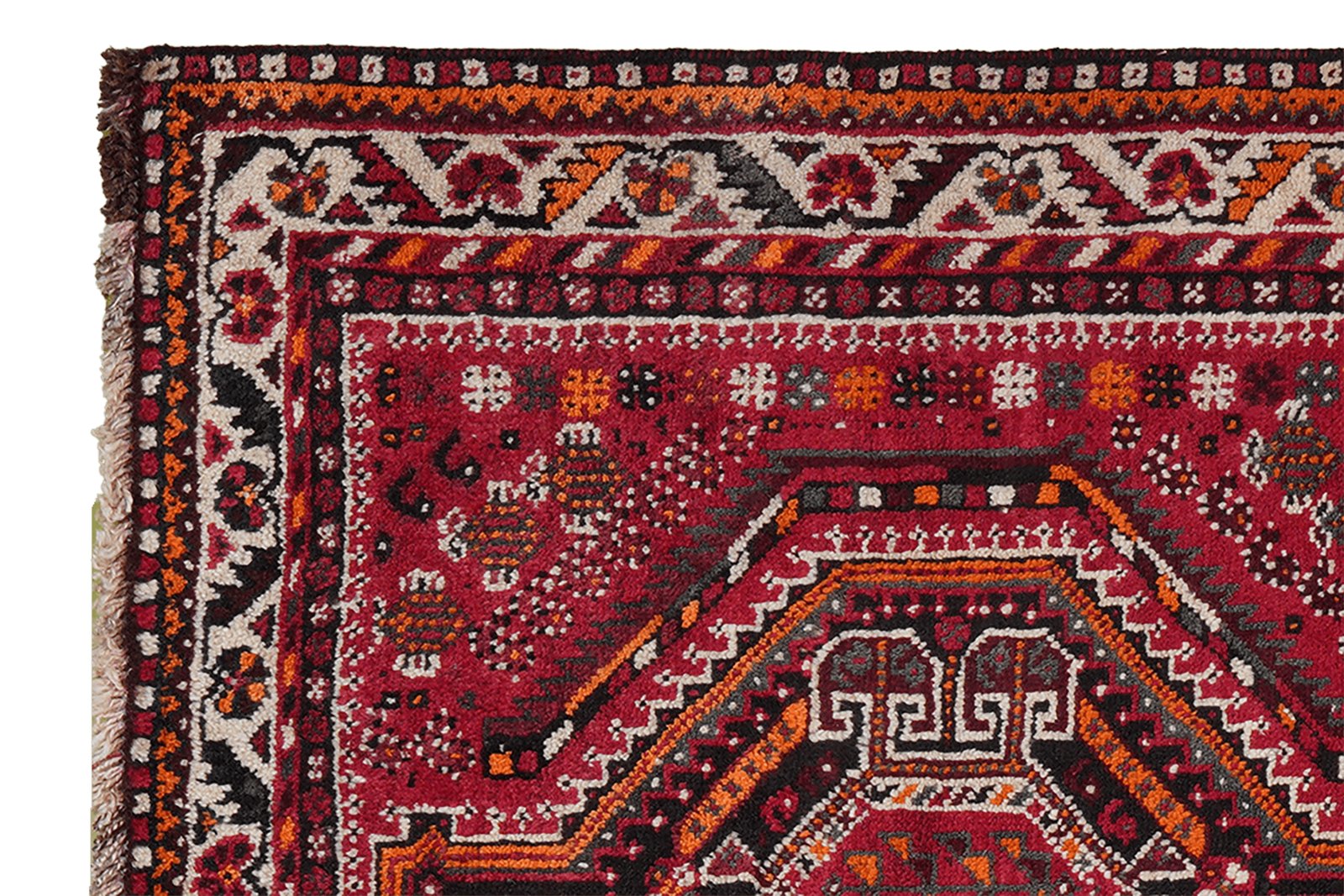 Gashgai — Hand-knotted, 105x151 cm, Red, 100% Virgin Wool | View 3