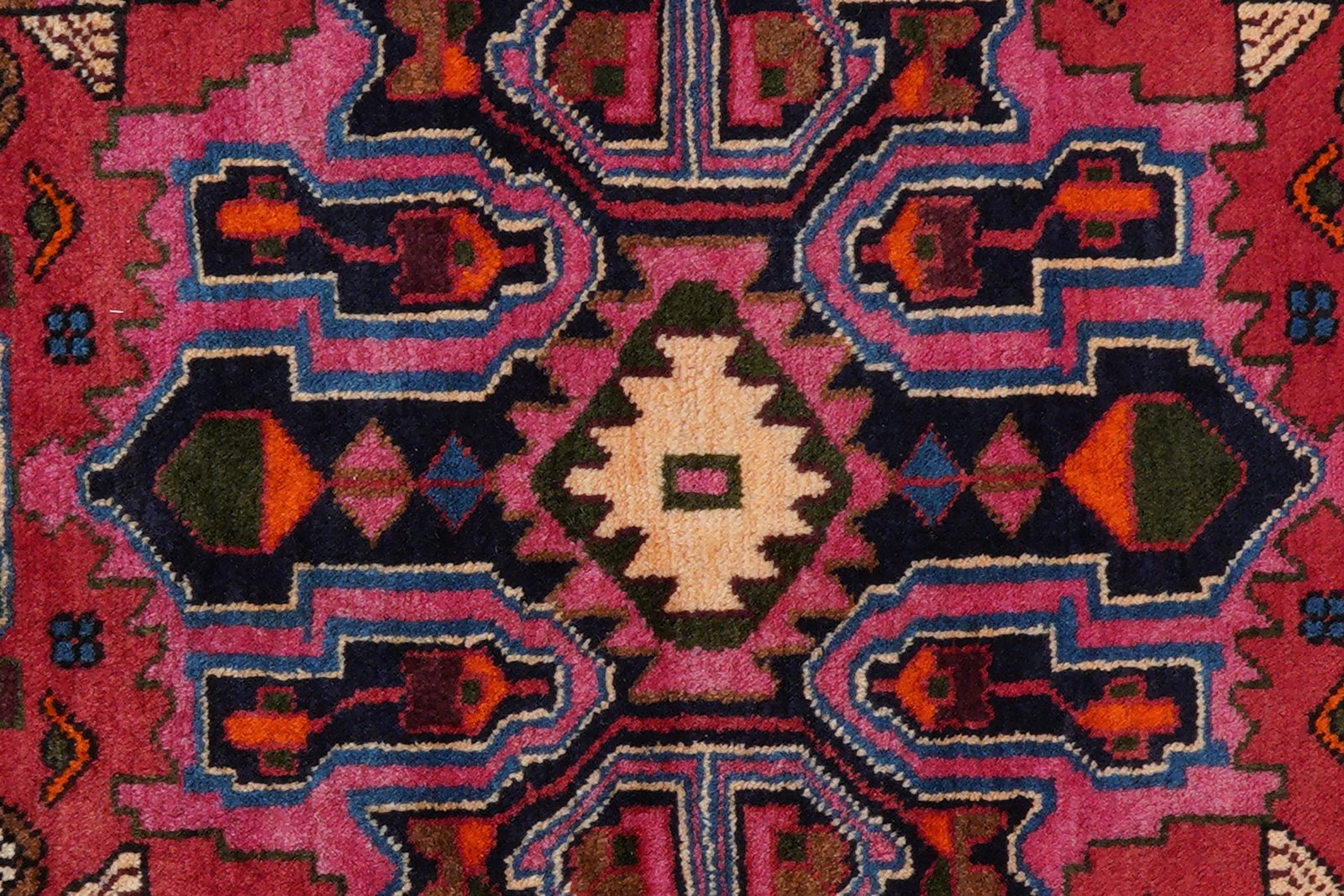 Nahavand — Hand-knotted, 149x237 cm, Red, 100% Virgin Wool | View 7
