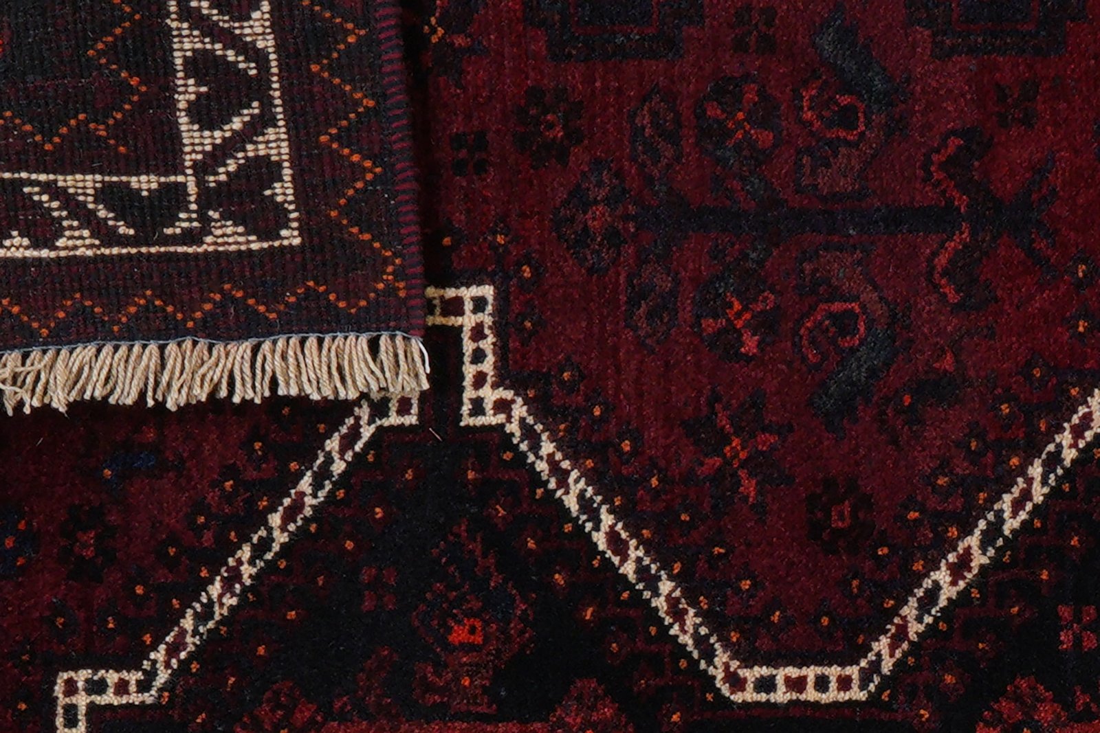 Gashgai — Hand-knotted, 113x155 cm, Red, 100% Virgin Wool | View 8