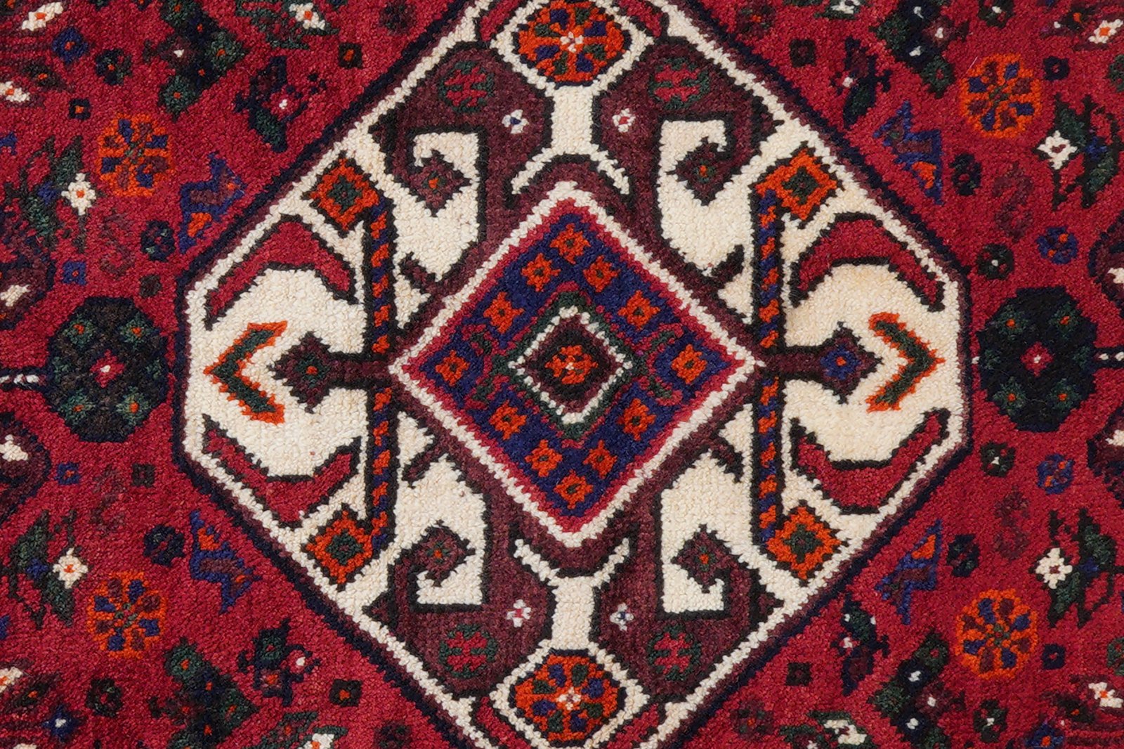 Gashgai — Hand-knotted, 123x162 cm, Red, 100% Virgin Wool | View 7