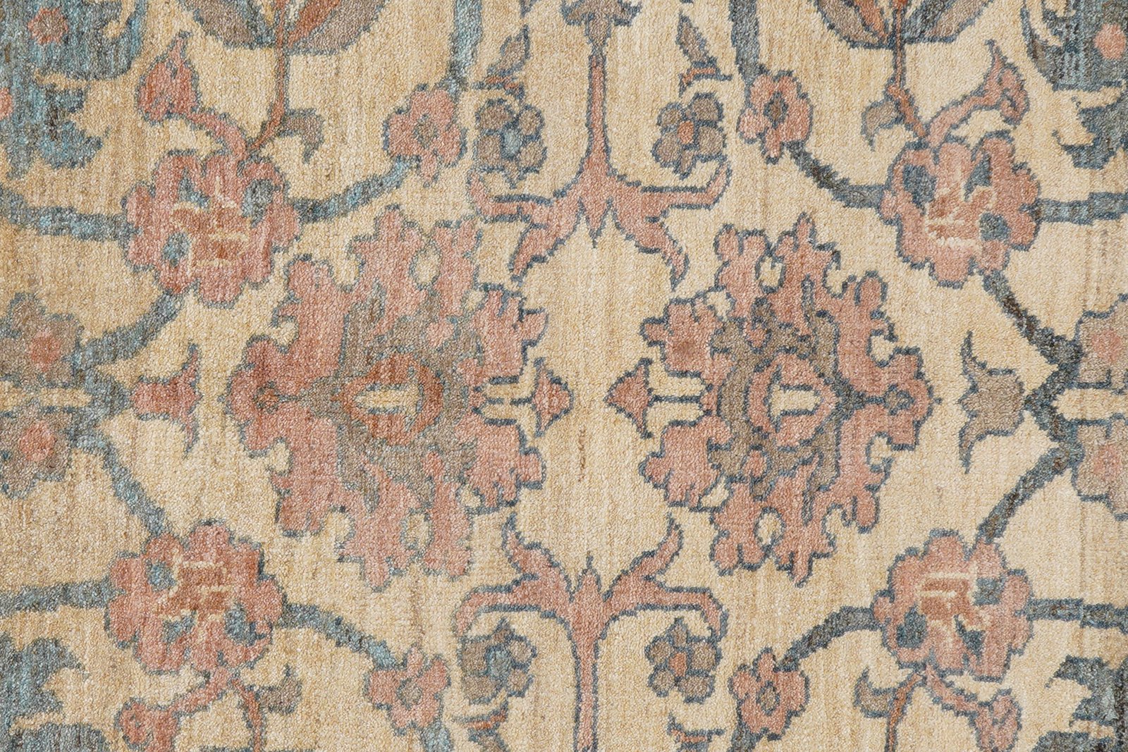 Sultanabad — Hand-knotted, 190x290 cm, Beige, 100% Virgin Wool | View 7