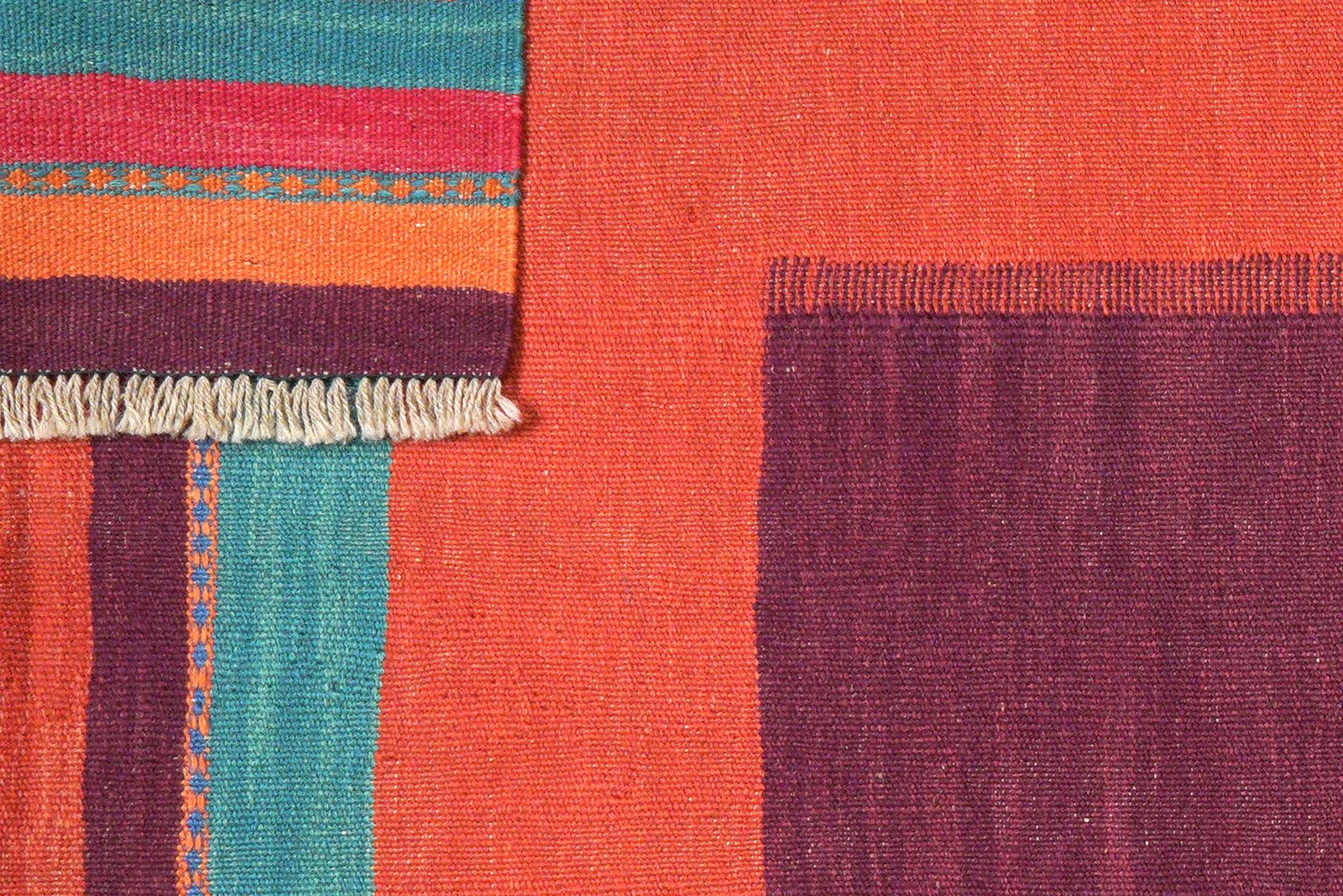 Kelim Gashgai — Handmade, 126x185 cm, Red, 100% Virgin Wool | View 6