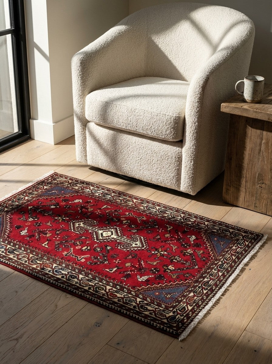 Nasrabad — Hand-knotted, 81x131 cm, Red, 100% Virgin Wool | Detail view