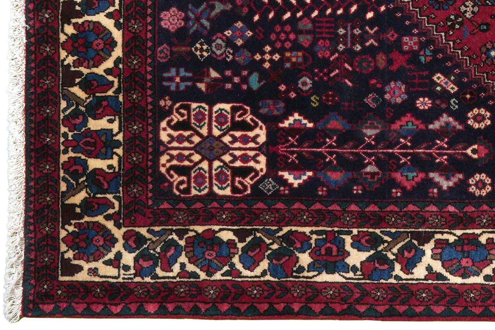 Abadeh — Hand-knotted, 155x204 cm, Red, 100% Virgin Wool | View 3