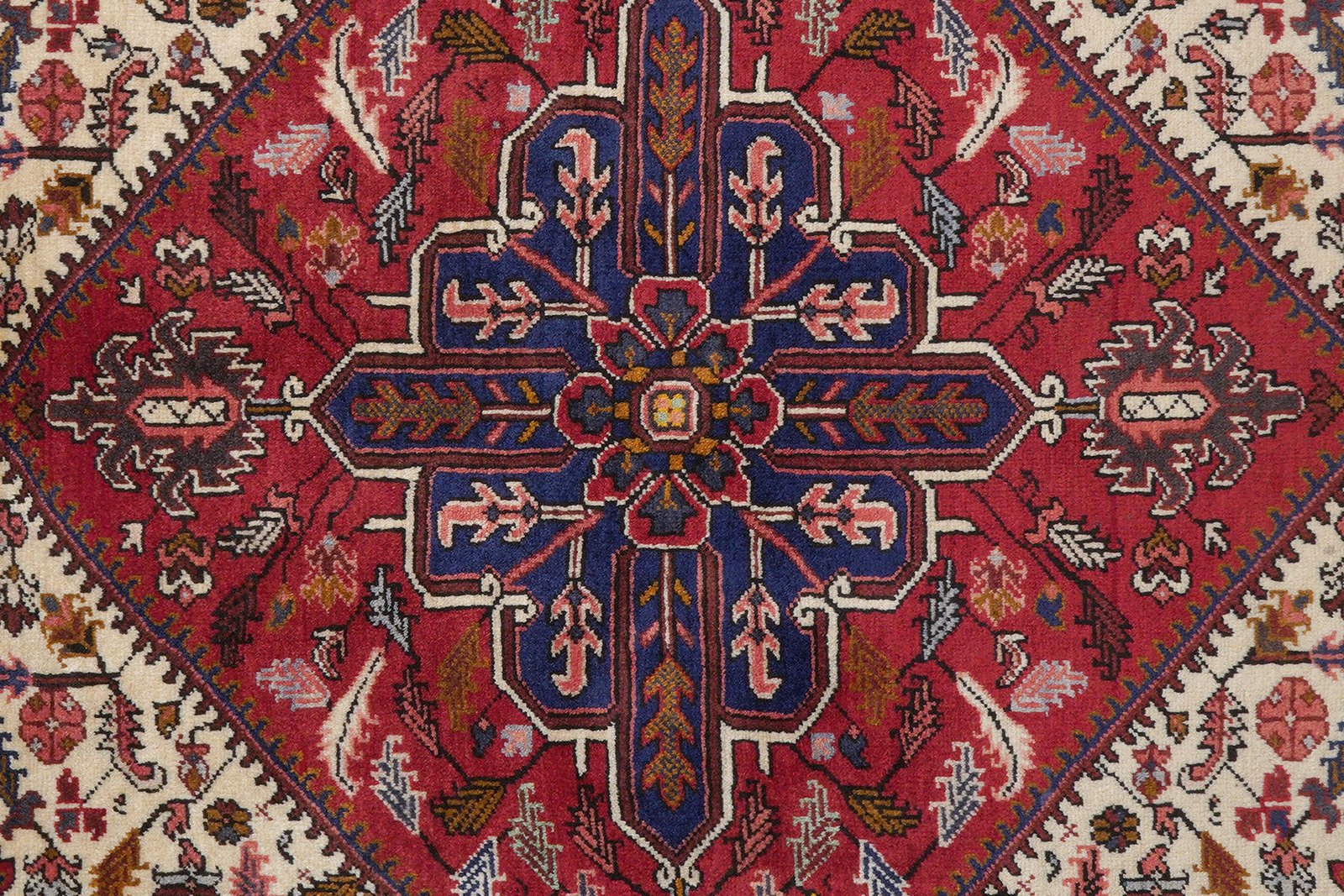 Mehrewan — Hand-knotted, 152x195 cm, Red, 100% Virgin Wool | View 6
