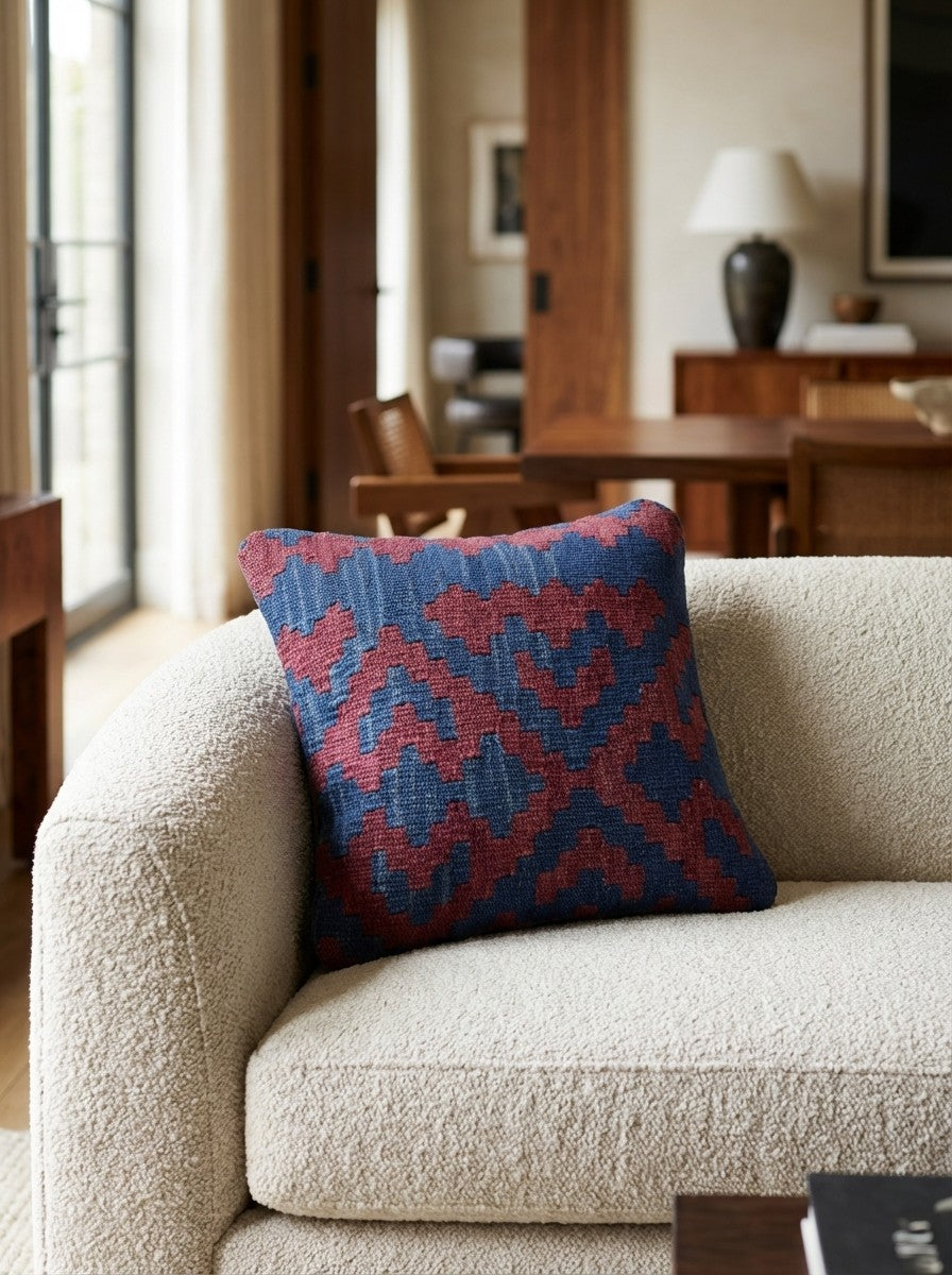 Kelim Kissen — Handmade, 40x40 cm, Multicolor, 100% Virgin Wool | Detail view
