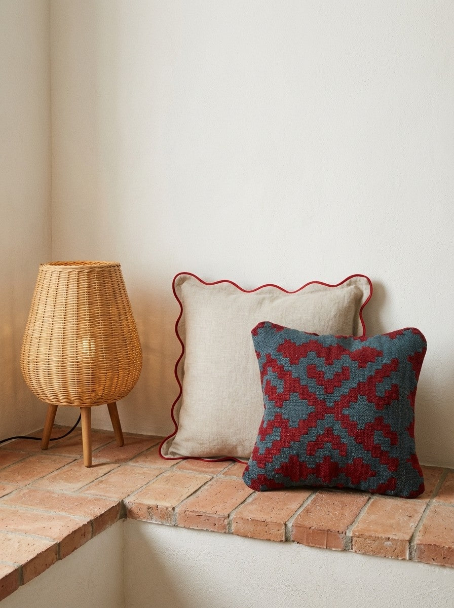 Kelim Kissen — Handmade, 40x40 cm, Multicolor, 100% Virgin Wool | Back view